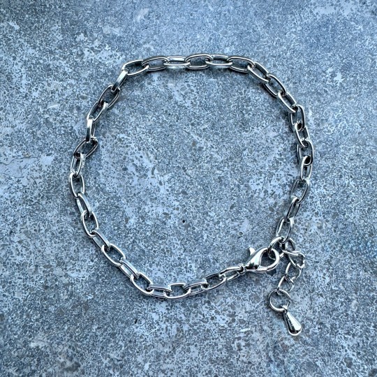Armband silverfärg i metall