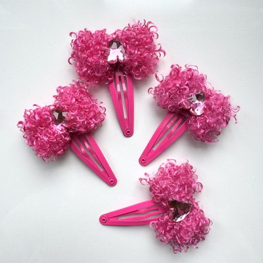 Hårspännen med fluffig rosett och hjärta - VARUPARTI