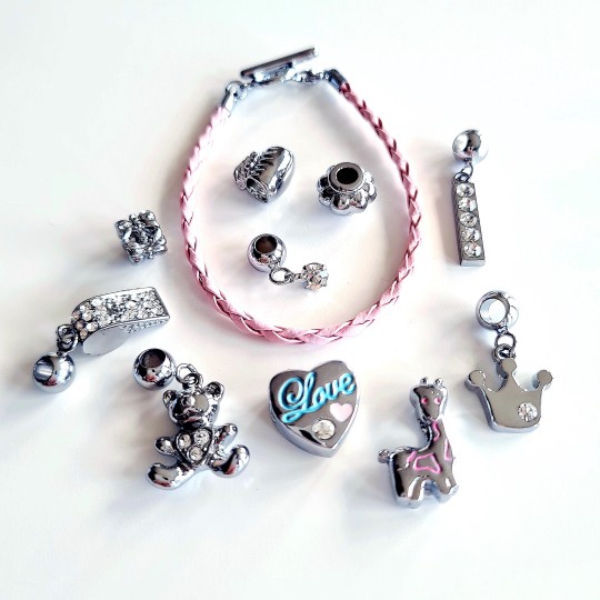 Armband med 10 Berlocker - Paketpris Armband med 10 Berlocker - Paketpris