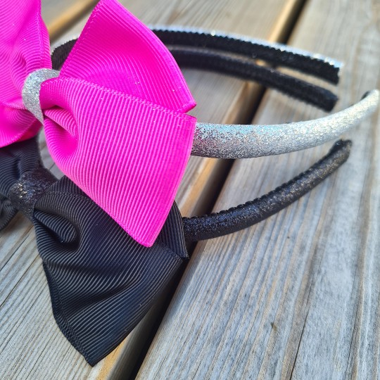 Diadem med glitter och stor rosett