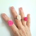 Ring med glittrig ros